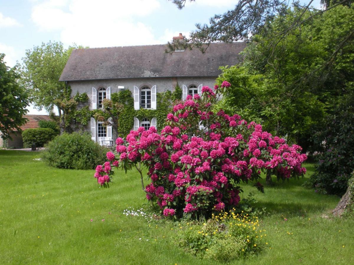 Bed and Breakfast Le Domaine Du Mijarnier Montbeugny Zewnętrze zdjęcie