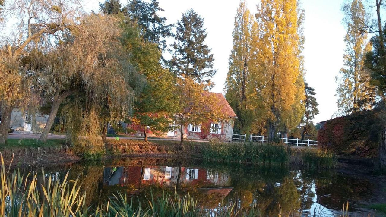 Bed and Breakfast Le Domaine Du Mijarnier Montbeugny Zewnętrze zdjęcie